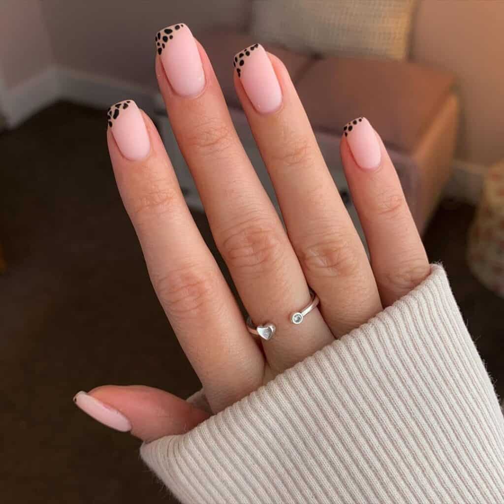Animal-Print-Fall-Nails
