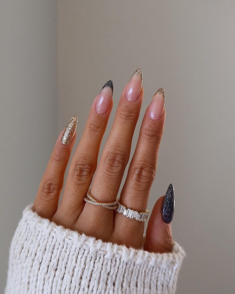 Black-and-Gold-Simple-NYE-Nail-Design