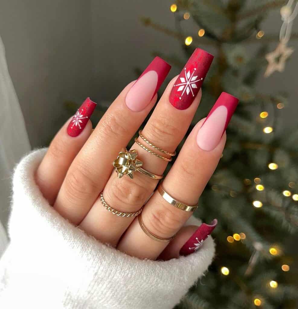 Burak-Snowflake-Nails