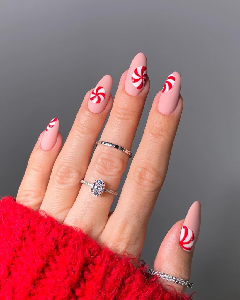 Christmas Candy Nail Art