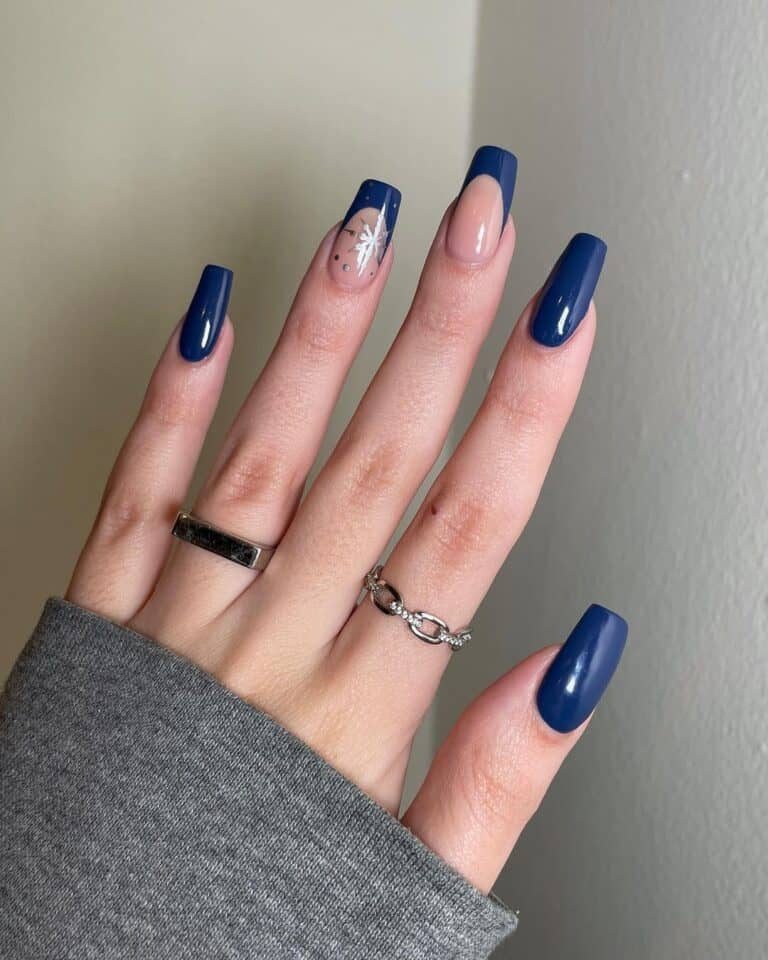 Chrome-Snowflakes-Nail-Art