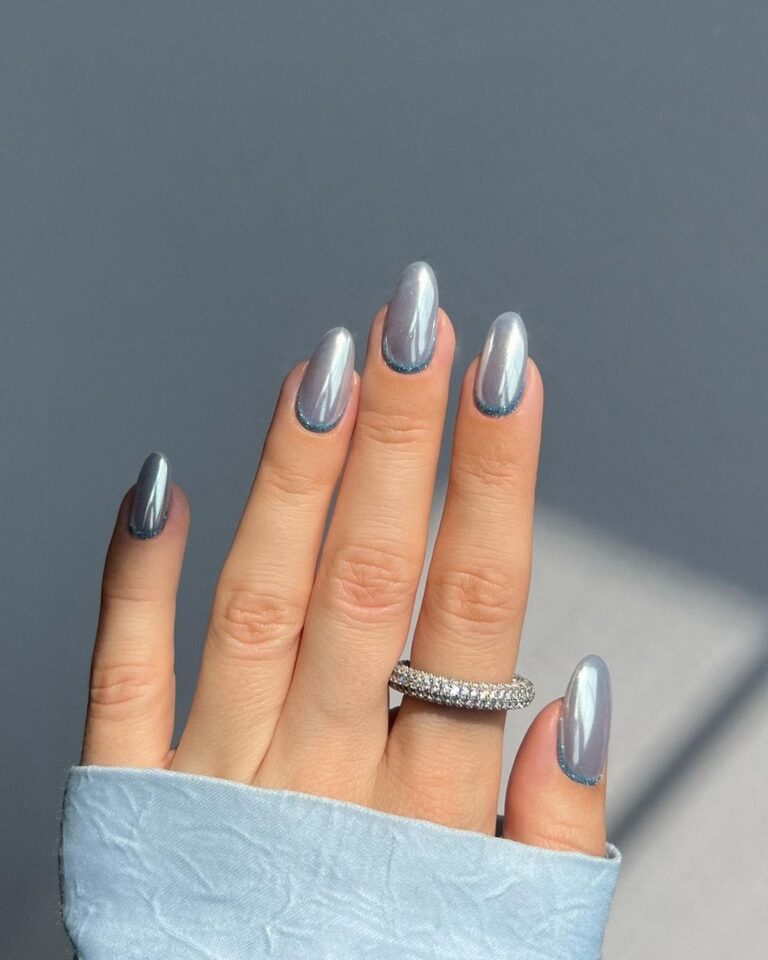 Chrome-Waves-Nail-Designs