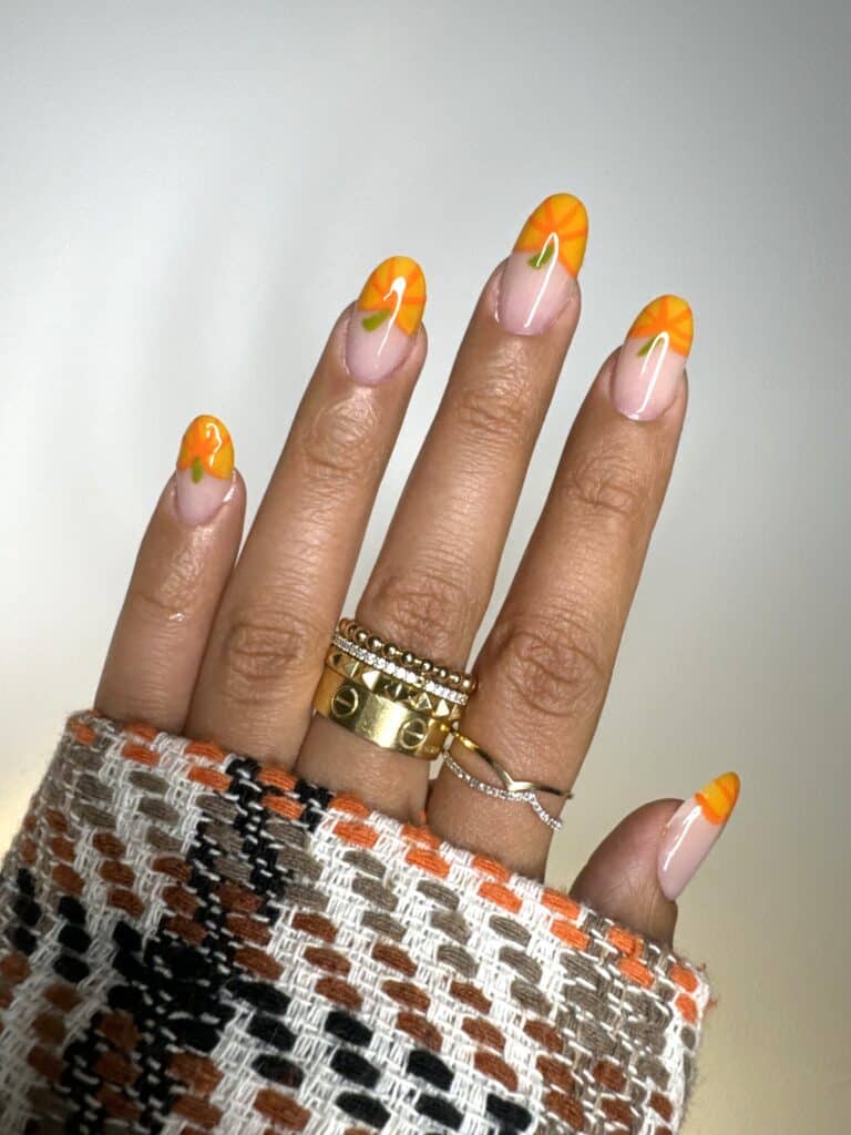 Cute-Pumpkin-Nail-Tips