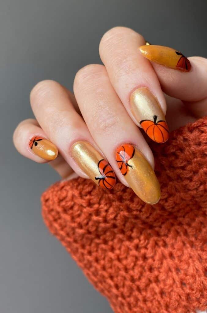 Fall-Pumpkin-Nails