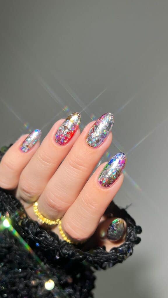 Festive-New-Years-Nails