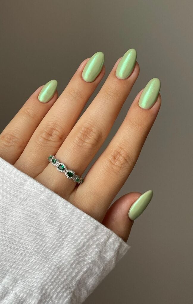 Glazed-Pistachios-Nails