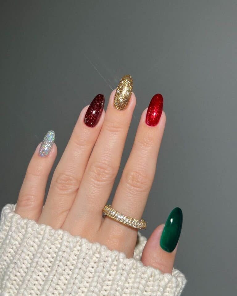 Glittery-December-Nail-Colors