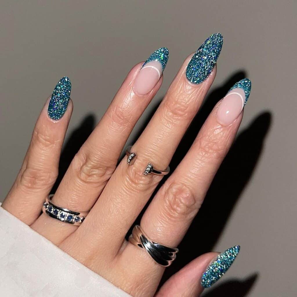 Gorgeous-Glittery-Blue-New-Years-Nail-Design