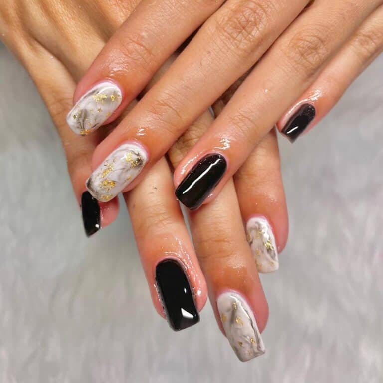 Graduation-Class-Themed-Nails