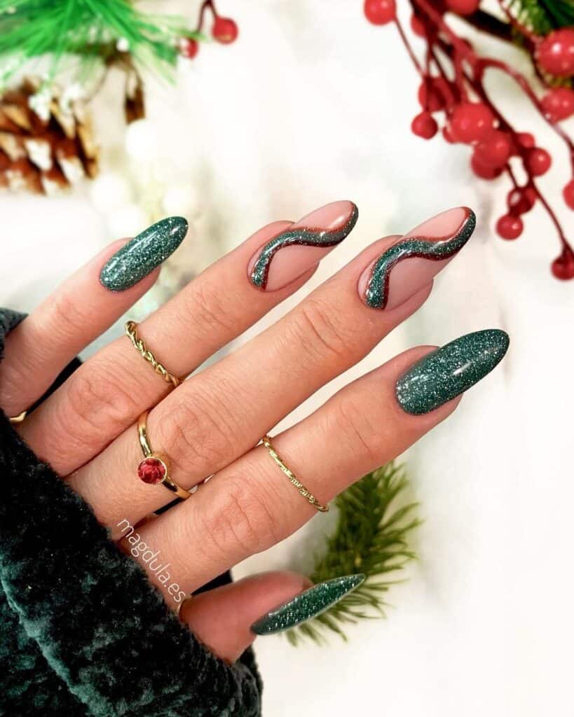 Green-Magic-Sparkling-Nails-for-Christmas