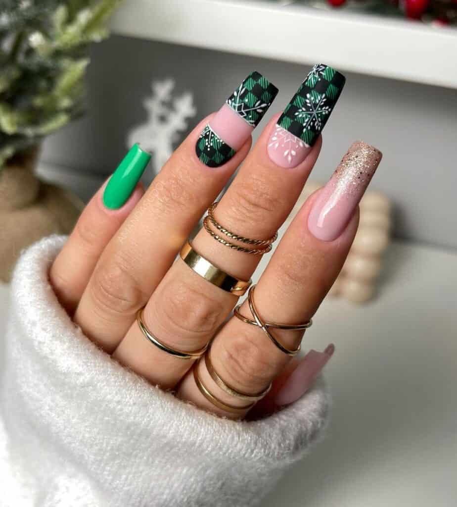 Green-Matte-Christmas-Tree-Inspired-Nails