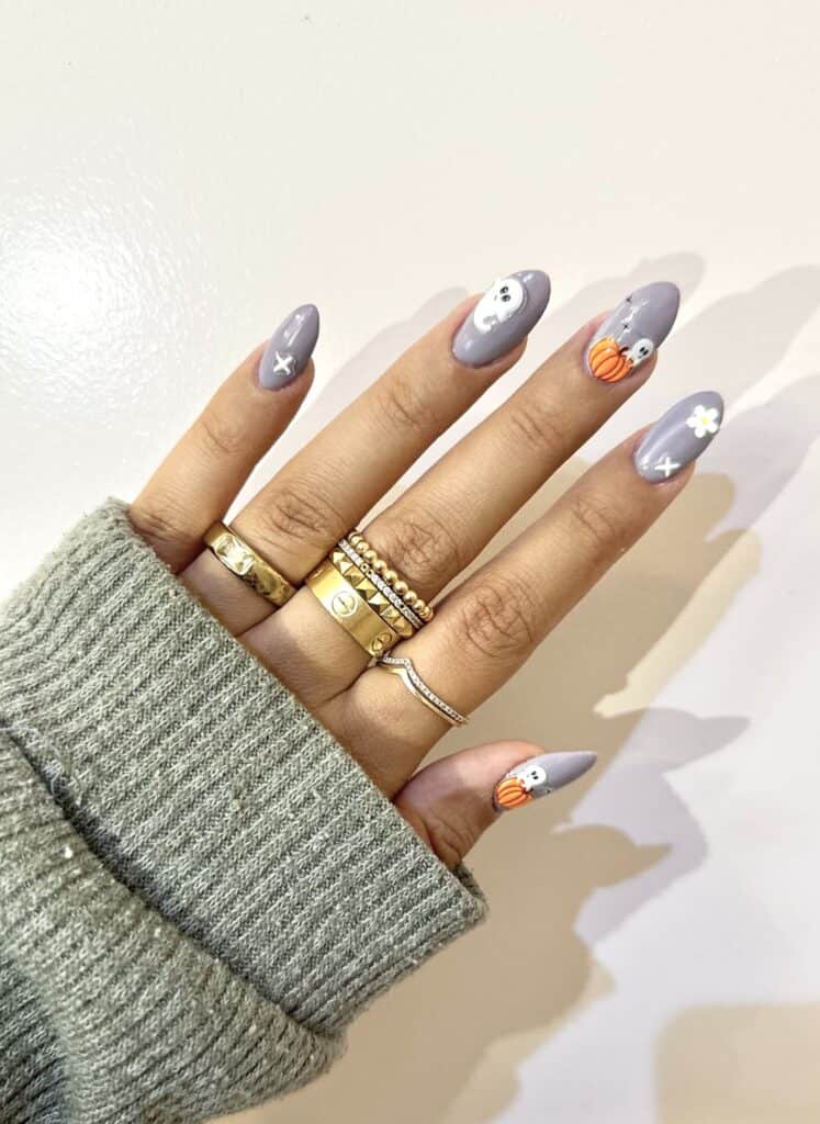 Grey-Spooky-October-Nails-for-Halloween