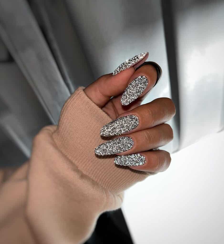 Its-all-About-the-Shine-Nails
