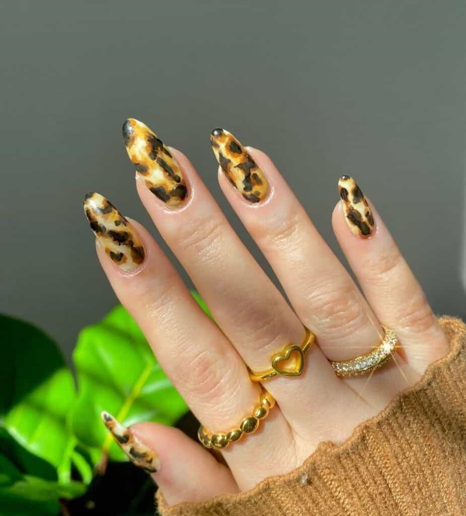 Leanardo Autumn Nails