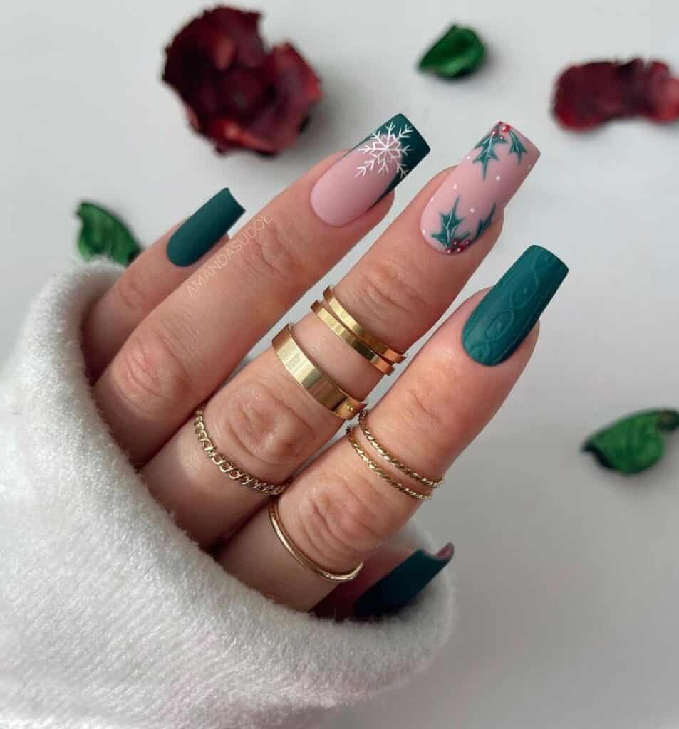 Matte-Christmas-Tree-Nail-Design
