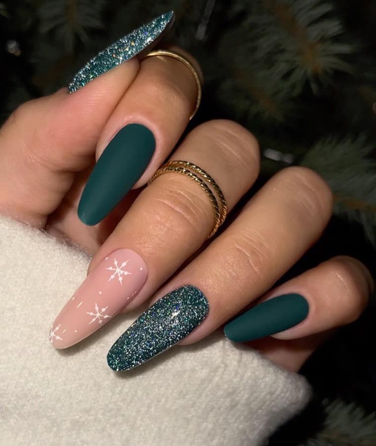 Matte-Green-Venice-Nails