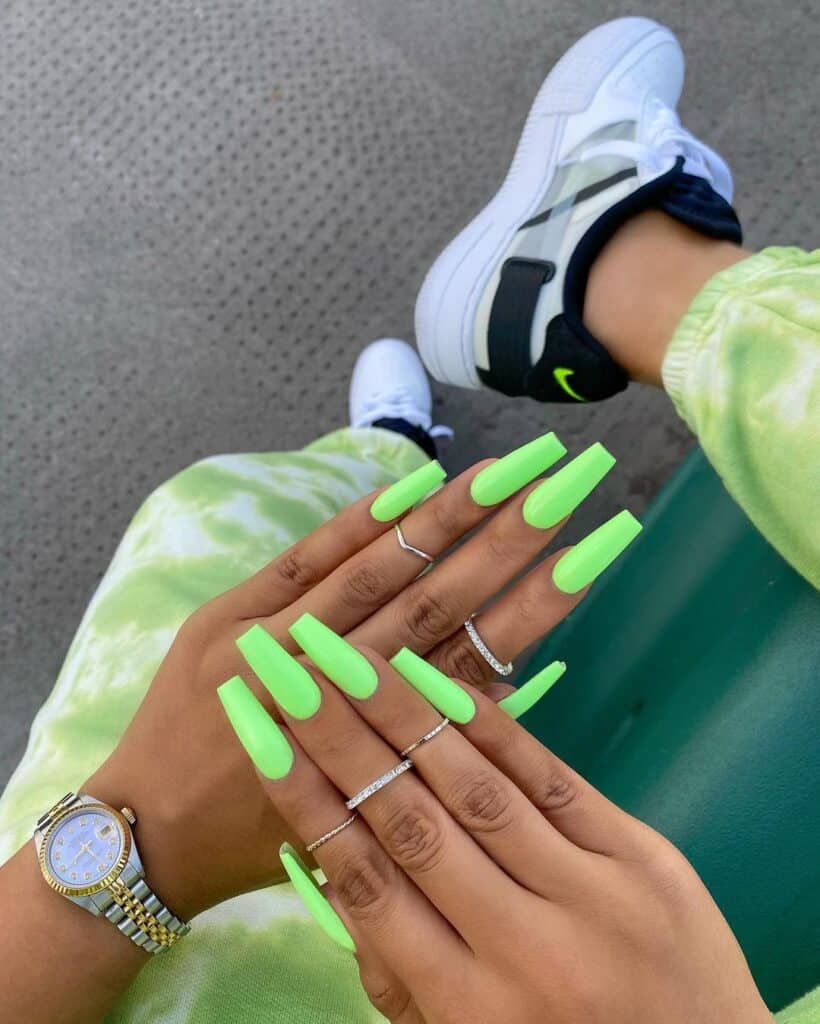 Neon-Lime-Nails