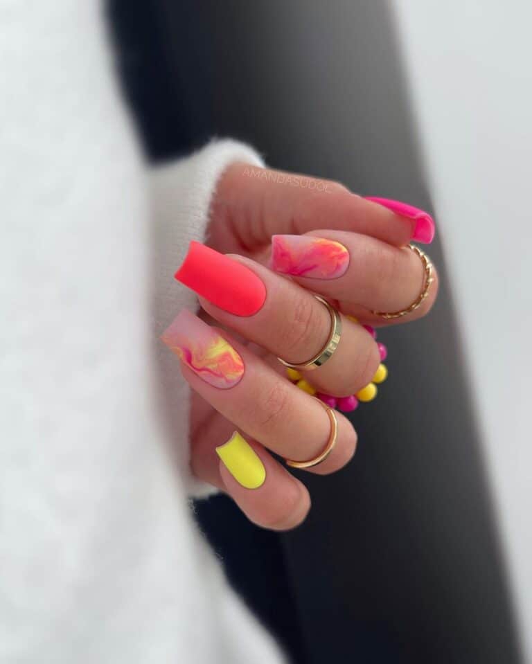 Neon-Marble-Nails