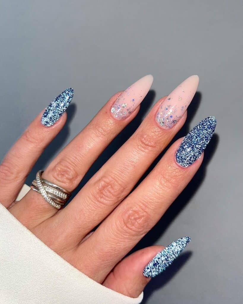 New-Years-Glittery-Nails