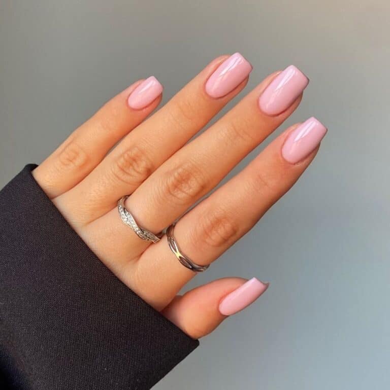 Papillion-Classic-Clean-Nails