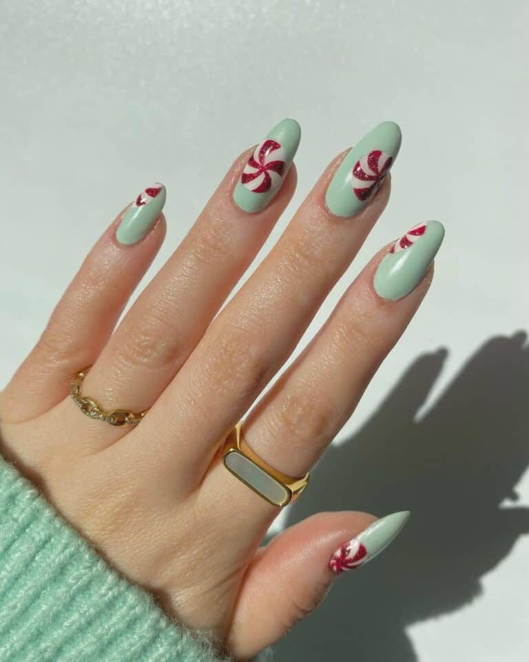 Peppermint-Candy-Cane-Nails