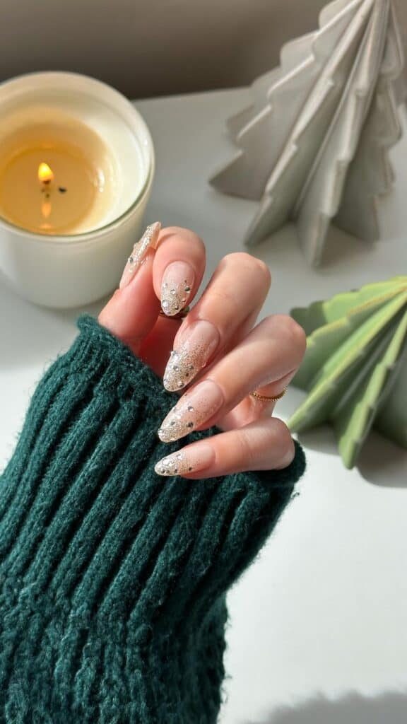 Platinium-Sparkly-December-tip-Nails