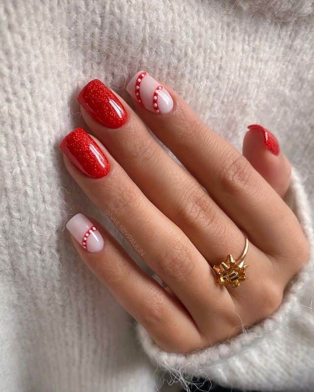 Red-Christmas-Nail-Design