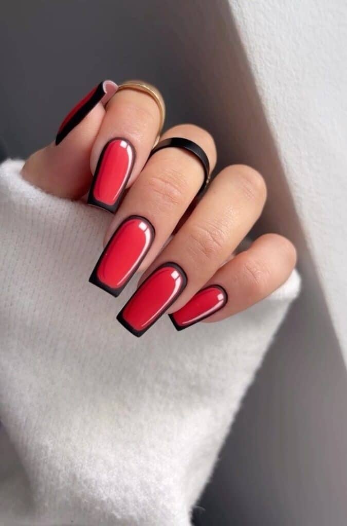 Red-Comic-Nail-Idea