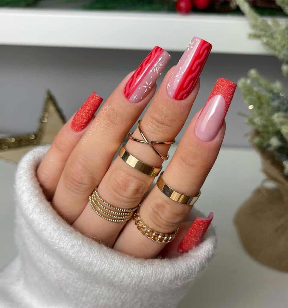Red-Half-Knitted-Half-Snowflake-Christmas-Nails