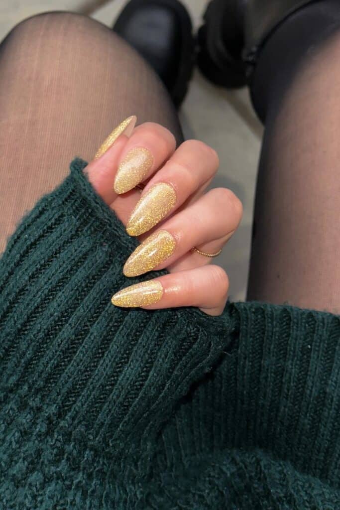 Reflective-Nails-for-NYE