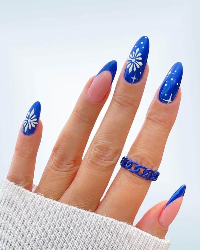 Royal-Blue-December-Nails-with-Classic-Snowflake