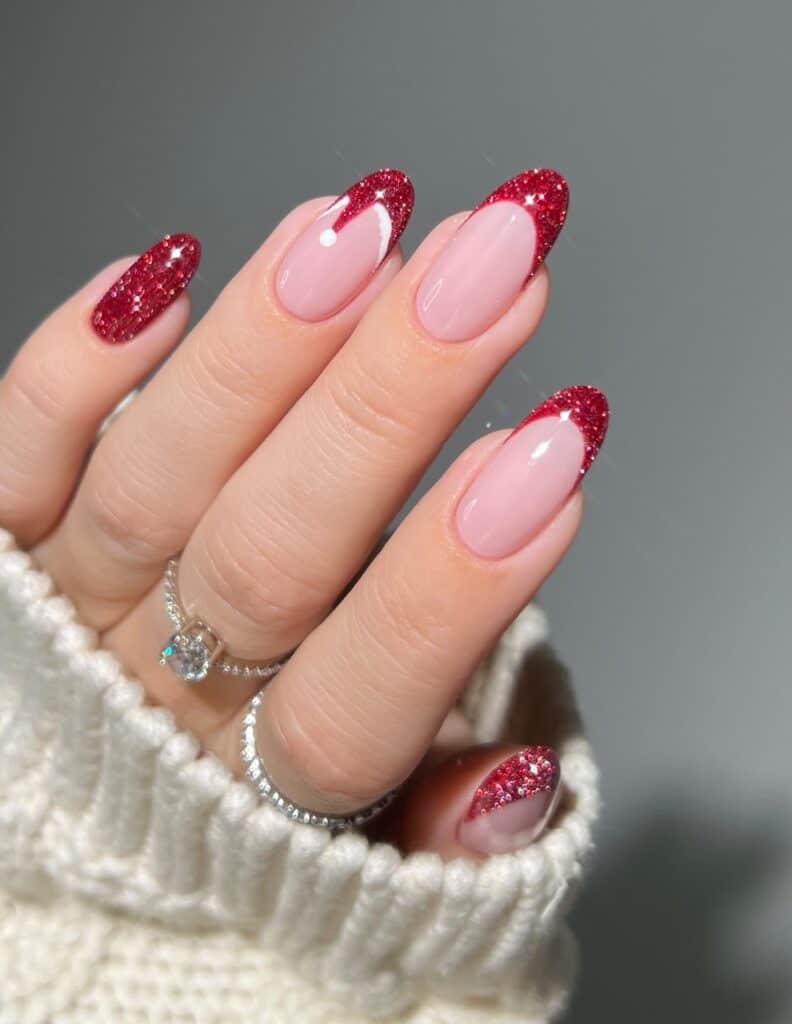 Sparkly-and-Festive-Red-Nails