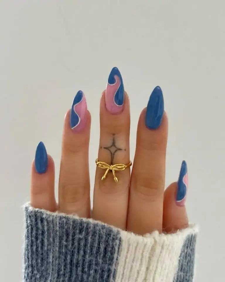 Abstract-Blue-Nails