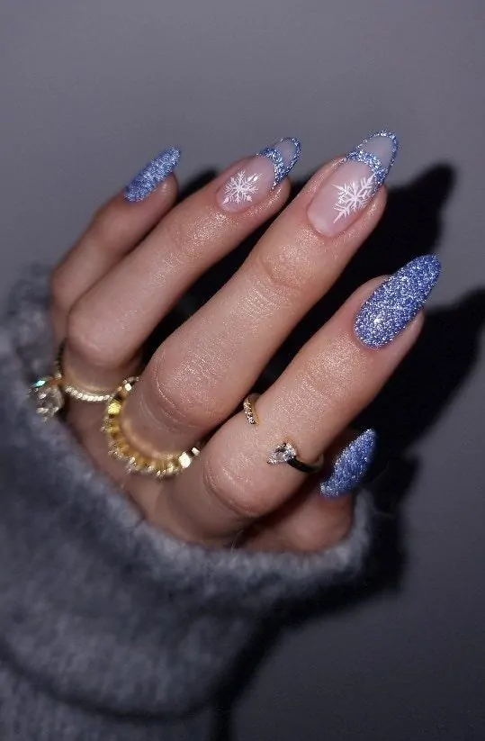 Blue-Glitter-December-Nail-Designs