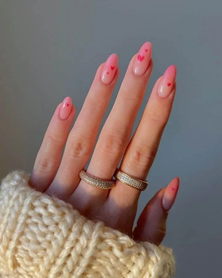 Dainty-Heart-Nails