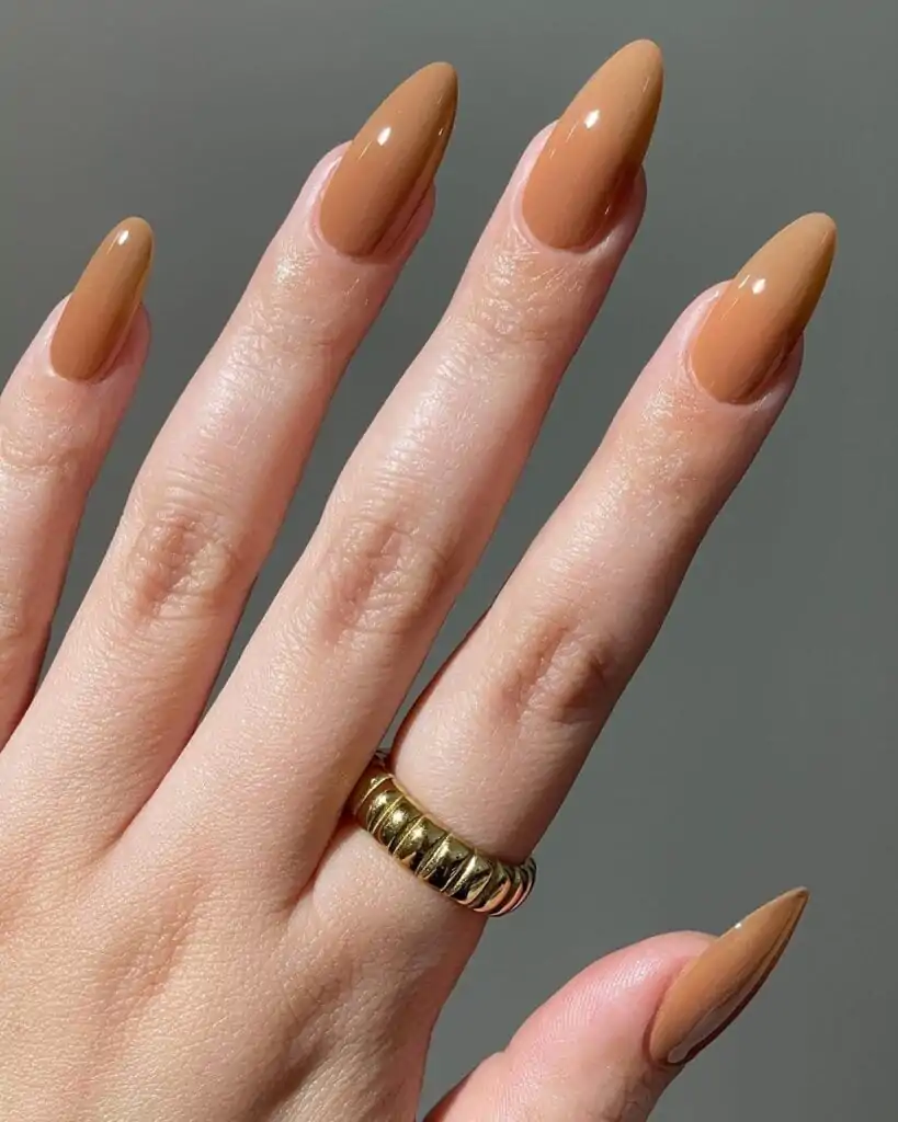 Light-Brown-Nails