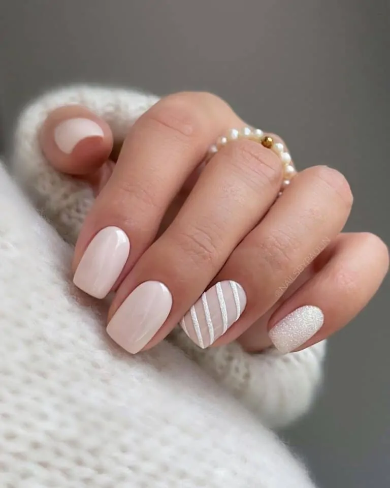 Neutral-Short-Christmas-Nails