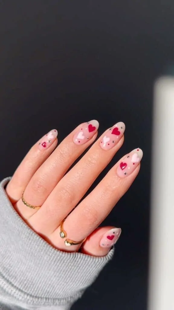 Rhinestone-Velvet-Heart-Nails