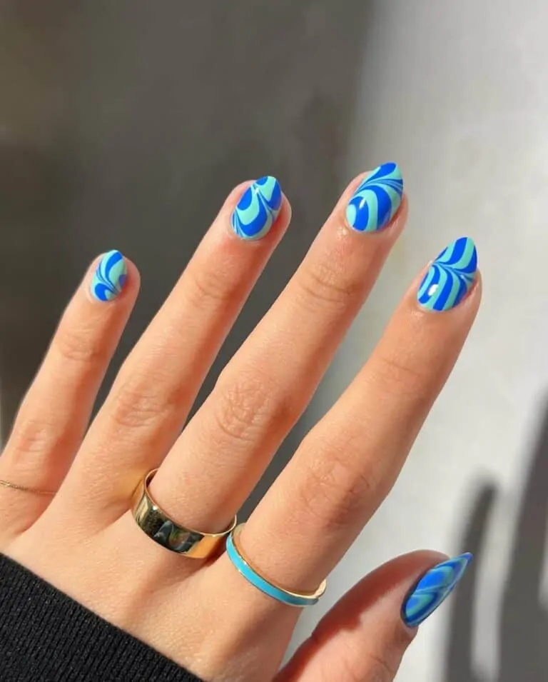 Short-Blue-Nails
