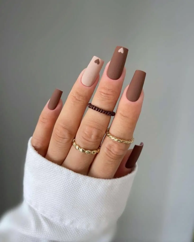 Stylish-Brown-Manicure