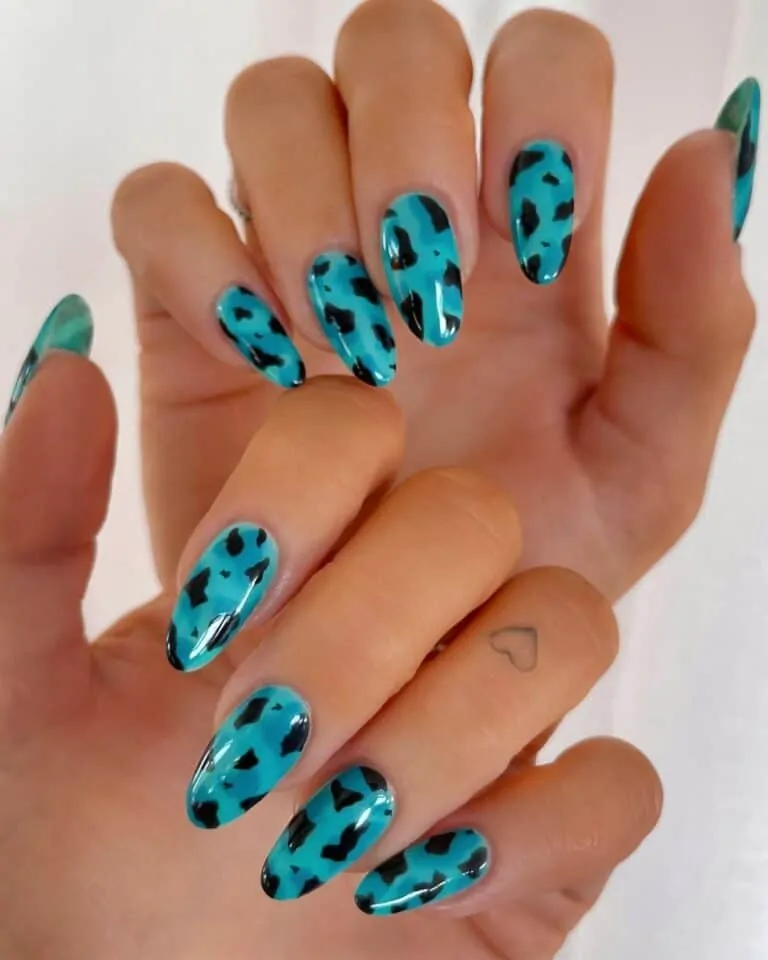 Turquoise-Tort-Nails