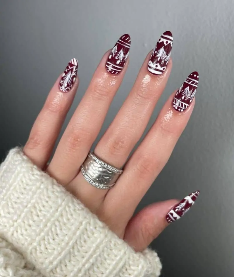 Ugly-Holiday-Sweater-Nails